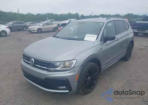 2021 Volkswagen Tiguan 2.0T Se/2.0T Se R-Line Black/2.0T Sel z USA, uszkodzony, nr VIN 3VV2B7AX3MM130642